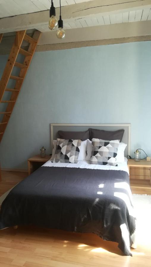 Le Mas De Carrie Bed & Breakfast Parisot  Ngoại thất bức ảnh