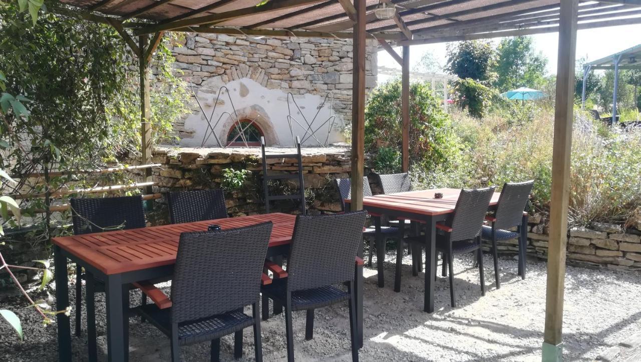 Le Mas De Carrie Bed & Breakfast Parisot  Ngoại thất bức ảnh
